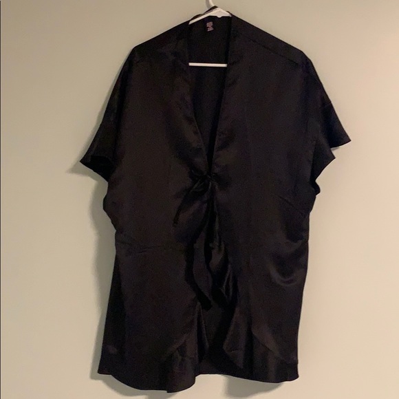 Victoria's Secret Other - Victoria Secret silk robe